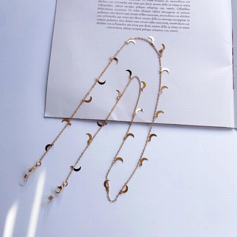 Glasses Chain for Women Metal Moon and Star Sunglass Lanyard Mask Strap Holder Neck Cord Eyewear Chain Boho Jewelry Gift