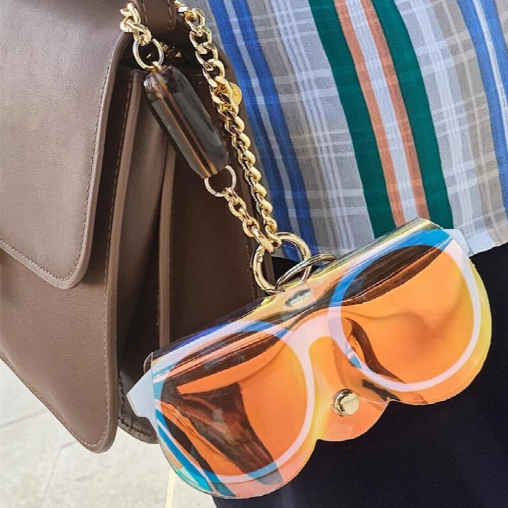 INS PVC Laser Eyeglasses Case Transparent Women Sunglasses Protection Cover Unique Metal Chain Glasses Bags