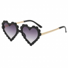 Heart-shaped Childrens Sunglasses Boys Girls Outdoor Street Shooting Glasses Props Personalized Eyeglass Travel Party Eyewear