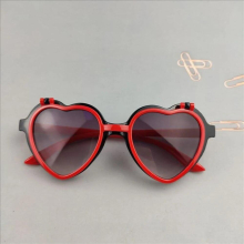 1 Pcs ChildrenS Glasses Cartoon Peach Heart Love Double Flip Cover Decoration For Boys Girls Toy Sunglasses