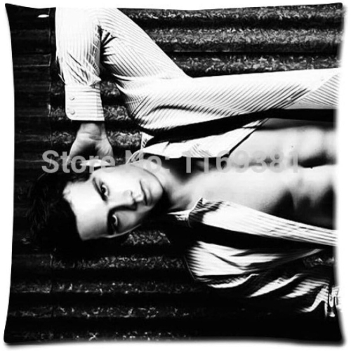 Soft Flannel Dylan Obrien Zippered Pillow Case (65cmx65cm)