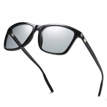 Photochromic Polarized Sunglasses Change Grey Frame Men Square Classic Chameleon Glaases Transition Lens Eyewear