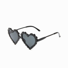 Children Sunglasses For Girls Heart Shaped Sunglasses Boys Girls UV400 Eye Protection Outdoor Cartoon Eyewear for Kids