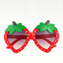 Childrens Sunglasses Girls Cartoon Strawberry Shaped Glasses Baby Photos Boys Glasses Sunglasses
