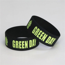 Hot 25PCS GREEN Silicone Wristband Bracelets & Bangles for Rock Music Fans Concert Gift SH070