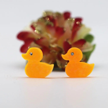 3pcs/lot Hot!!! op66 Yellow Duck Fire Opal 12x13mm Little yellow duck with cz for eye Opal Stone Synthetic Opal for Necklace