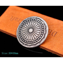 30mm Antique Silver Southeast Tribal Sun Flower Pattern Engraved Leathercraft Concho For Belt Bag Boot Wallet Decor Rivetback