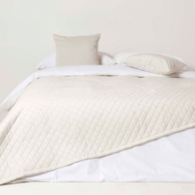 (Cream) Diamond Quilted Velvet Throw