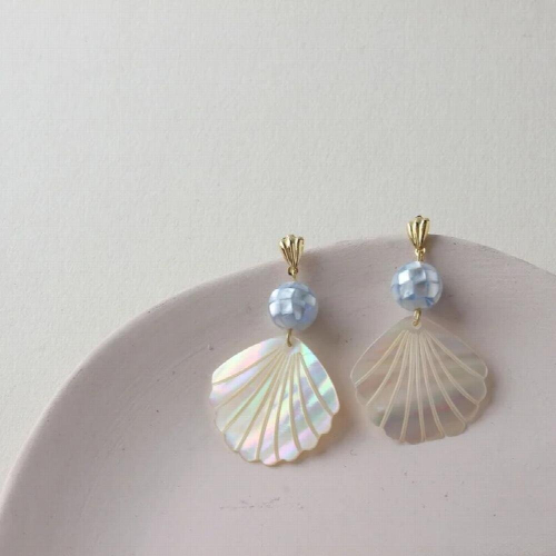 Natural shell material hollow leaf shell ginkgo leaf with hole pendant diy accessories 2