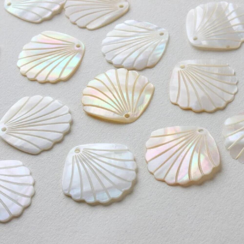 Natural shell material hollow leaf shell ginkgo leaf with hole pendant diy accessories