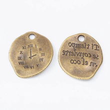 25 pieces of retro metal zinc alloy clock pendant for DIY jewelry necklace making 7670