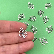 20pcs charm lucky Irish four-leaf clover 16*12mm pendant alloy DIY pendant, pendant alloy.