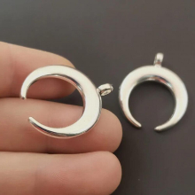 5pcs 33x27mm Pendant Horns Crescent Moon Charm Pendants For Jewelry Making Antique Silver Horns Pendants