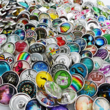 50pcs/Bag Mix Random Sales Glass Resin Alloy Snap 18mm Jewelry Buttons for DIY Interchangeable Snap Bracelet Necklaces