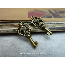 100 Antique Bronze Key charms 12*25mm Vintage Metal Alloy Key Pendant For Jewelry Making - Shipping,New Arrival