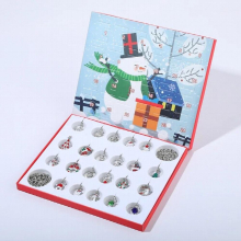 Christmas Beaded Bracelets Gift Set Calendar DIY Jewelry Womens Hand Jewelry Gift for Kids Jewelry Making Kit