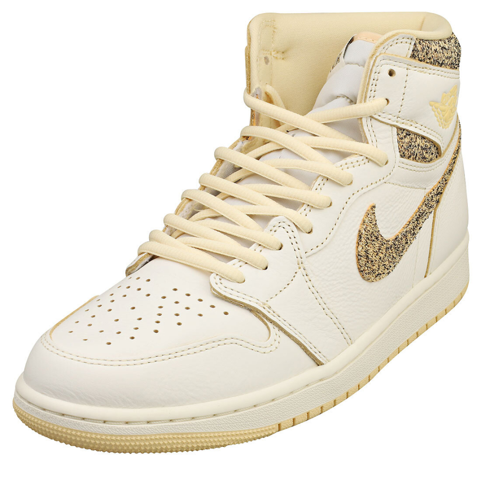 (8) Nike Air Jordan 1 Retro Hi Mens Fashion Trainers in Sail