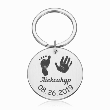 Baby Round Key Chain Personalized Name Date of Birth for Newborn Commemorate Baby Stats Keyring Mom Gift Key Accessories