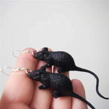 Novel Plastic Simulation Mini Mouse Model Prank Scary Toys Halloween Toys Earrings Gray for Women