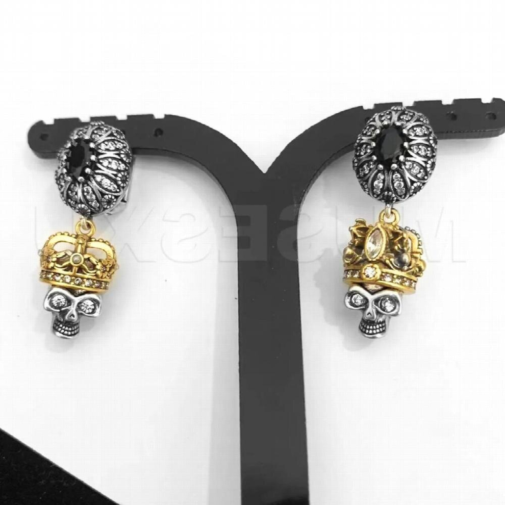 Jewelry & Accessories King & Queen With Crown Skull Pendant Two Metal Earrings For Womans Party-image-OPC-PCVCMBP-NEW