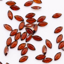 Direct Natural Semi-precious Marquise Cut 2.5*5mm Inlaid Jewelry Carving Red Garnet Loose Gemstone