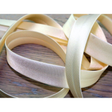 Prym 20mm Duchesse Satin Bias Binding Tape Natural Cream - per metre