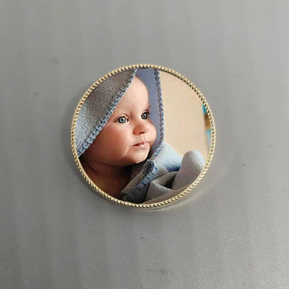 Personalized photos buttoned baby photos Favorite for moms, dads and grandparents for family