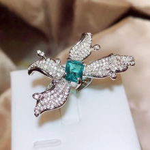 Women Rings Emerald Butterfly Ring Retro Female Brilliant Jewelry Zircon Girls Holiday Gift Party