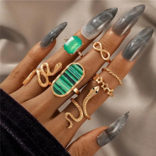 7Pcs/Set Snake Star Three-Dimensional Geometry Emerald Twist Hollow 8 Ring Women Personality Jewelry