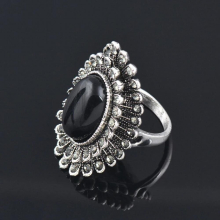 Vintage Oval Opal Big Flower Rings For Women Antique Silver Retro Ring Vintage Jewelry 176 LK8