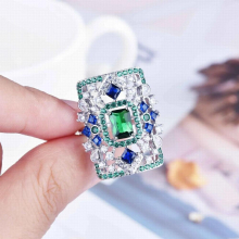 18k Women Engagement Rings Full Paved diamond natural emerald Female Jewelry 18 k wedding Ring