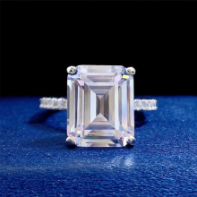 S925 Silver 10 * 12 Rectangular Pagoda Simulated High Carbon Diamond Womens Ring Emerald Cut Single Diamond Rock Sugar