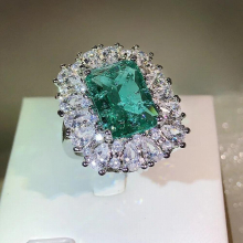 Europe and America Vintage Light Emerald Ring Court Style Jewelry For Women Wedding Engagement Jewelry Anniversary