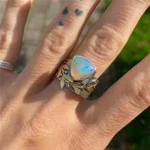 Punk Vintage Flower Wedding Ring for Women Triangle Opal Geometry Engagement Ring