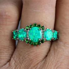 Large Oval Stone Green Opal Ring Female Crystal Green Zircon Ring Vintage Silver Engagement Rings For Women Jewelry