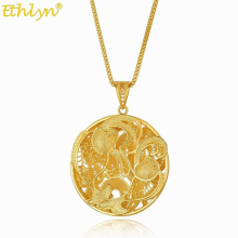 Fish Pattern Round Pendant Necklaces for Women Girls Charm Pendants Jewelry Birthday Wedding Party Accessories MY312
