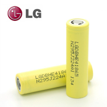 1 x LG HE4 18650 Battery, 2500mAh, 20A, 3.6V in Pure Power Battery Case