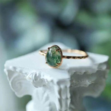 Classic silver inlaid oval four-prong geometric ellipse emerald ring womens adjustable charm evening jewelry