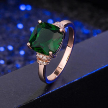 Classic Rings 925 Silver Jewelry Accessories with Emerald Zircon Gemstone Rose Finger Ring for Women Wedding Party
