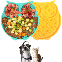 2-Piece Owl-Shaped Slow Feeder, Edible Silicone Lick Pad with Suction Cup for Cats and Medium/Small Dogs, Extends Feeding Time, Easy to Clean