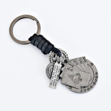 Poker Charm Keychain Retro Hand-woven Leather Alloy Mens Small Jewelry Car Pendant Keychain Accessories