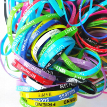 50PCS Bulk Hot Encouragement Incentive Stimulate Silicone Hand Bracelets Sports Lovely Wristband For Kids Women Boy
