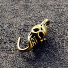 Brass Skull Keychain Key Pendant Pure Copper Retro Skull Skeleton Punk Necklace Charm Decorative Accessories Men Keyring Hanging