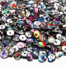100pcs/lot Mixed Patterns Charms 18mm Glass Snap Button For DIY Snaps Jewelry Random KZHM151
