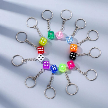 Creative resin dice key ring three-dimensional simulation of dice keychain jewelry mini mahjong dice car bag charm