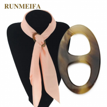 Jewel The Cylinder Pig Nose Shaped Buckle Ring Shaped Scarf Natural Ox Horn Scarf Buckle Environmental
