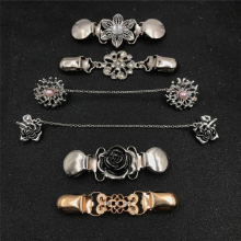 6 Pieces Retro Cardigan Clip Sweater Collar Clip Antique Flowers Flexible Beaded Duck-mouth Shirt Sweater Clips for Women