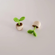 ZHEN-D Crochet Hand-knitted cotton Grass Buds Brooch Pin Lovely Plant Natural Kid Clothes Sweater Canvas Bag Decoration
