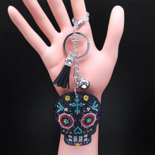 Death Skull Skeleton Tassel Key Ring Bag Accessories Crystal Rhinestone Alloy Keychain Punk Car Key Chain Jewelry K2874S03