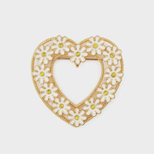 heart-shaped Daisy Brooches